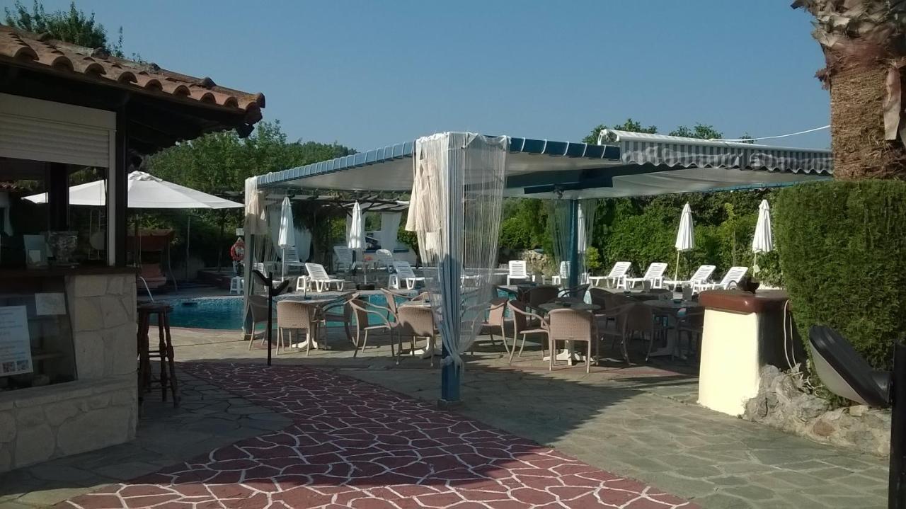 Aquarius Hotel Foúrka Eksteriør bilde