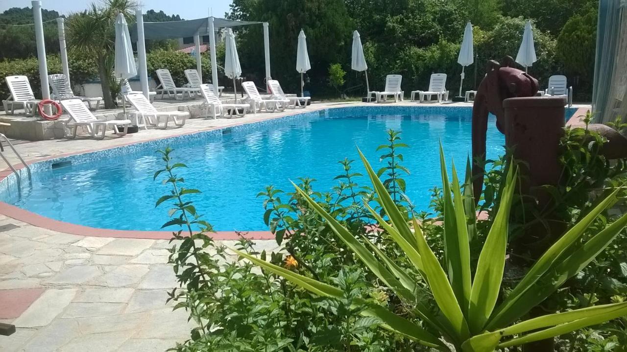 Aquarius Hotel Foúrka Eksteriør bilde
